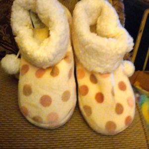 Polka Dot Fleece Booties